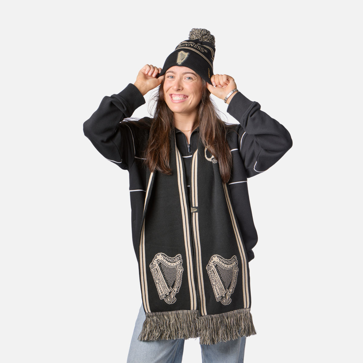 Guinness Black & Gold Sports Scarf – Vintage Harp Knit