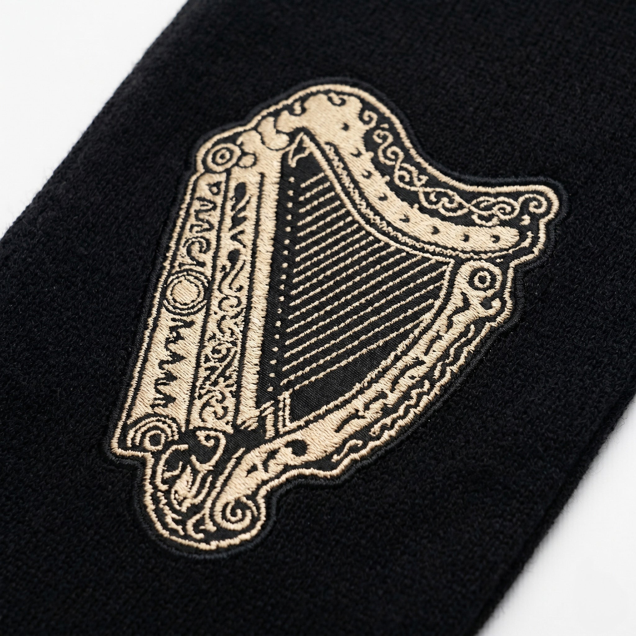 Guinness Black & Gold Sports Scarf – Vintage Harp Knit