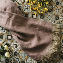 Load image into Gallery viewer, Linen Throw - Mauve
